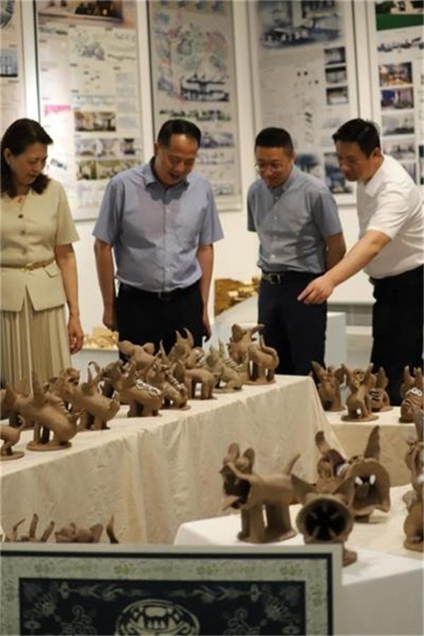 beb81a5eda1d8e45.jpg beb81a5eda1d8e45.jpg